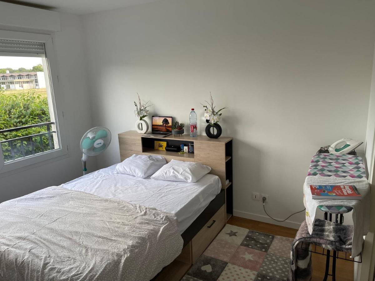 Lovely Bedroom Loft With Free Parking On Premise Boissy-Saint-Léger Exterior foto
